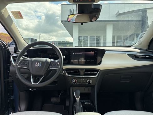 Used 2025 Buick Encore GX Preferred w/ Advanced Technology Package image 13