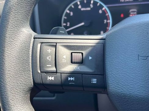 Certified 2025 Nissan Rogue S AWD/4WD image 22