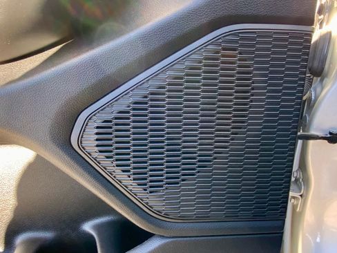 Used 2023 Jeep Grand Cherokee Limited image 55