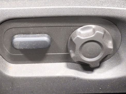 Used 2012 Ford Explorer XLT image 18