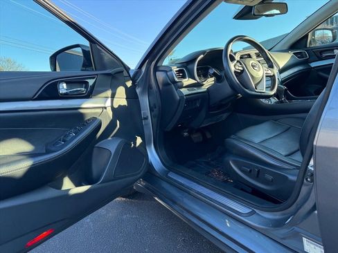 Used 2021 Nissan Maxima 3.5 SV w/ Floor Mat Group image 12