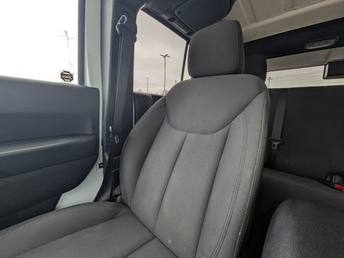 Used 2017 Jeep Wrangler Unlimited Sport w/ Quick Order Package 24S image 12