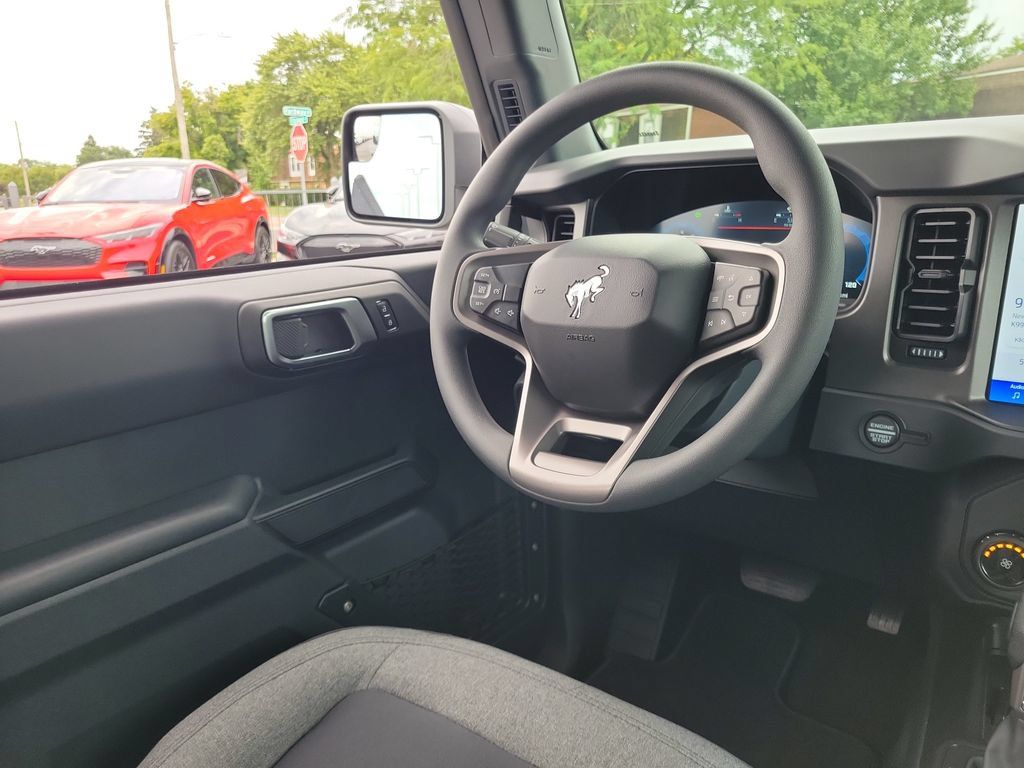 New 2026 Ford Bronco 4-Door w/ Sasquatch Package AWD/4WD image 13