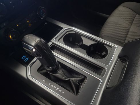 Used 2017 Ford F150 XLT w/ Equipment Group 302A Luxury image 26