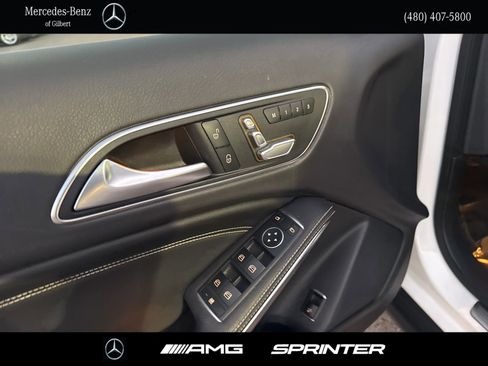 Used 2019 Mercedes-Benz GLA 250 image 11