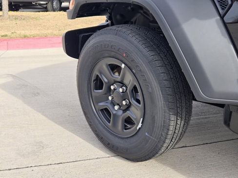 New 2026 Jeep Gladiator Sport image 8