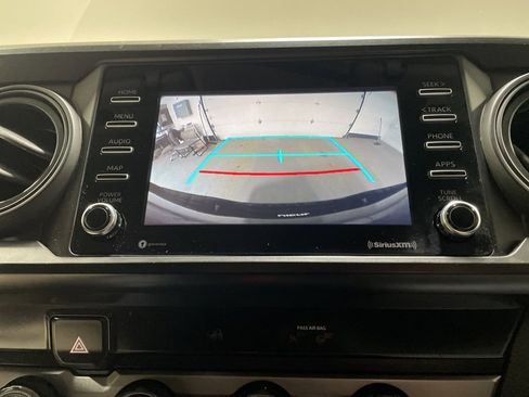 Used 2020 Toyota Tacoma SR image 29