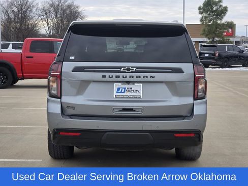 Used 2024 Chevrolet Suburban Z71 w/ Z71 Off-Road Package image 7
