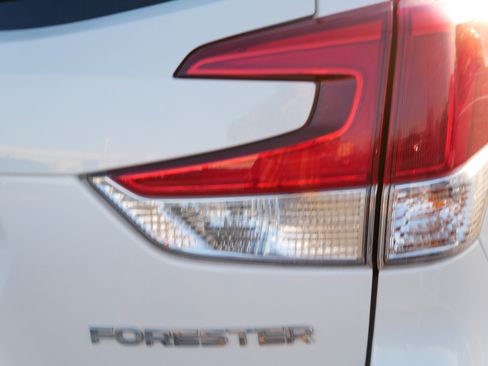 Used 2023 Subaru Forester Premium image 17