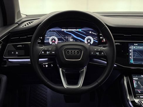 Used 2023 Audi Q7 3.0T Premium Plus w/ Premium Plus Package AWD/4WD image 32