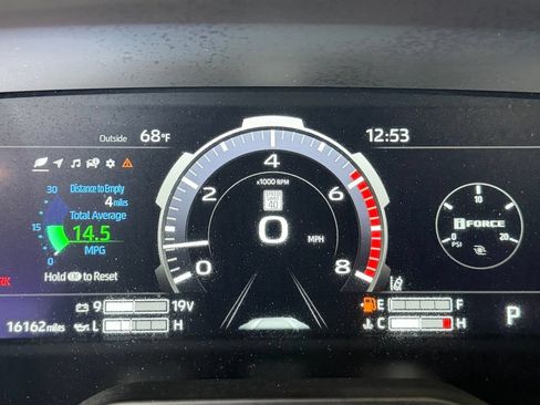 Used 2023 Toyota Tundra Platinum AWD/4WD image 27