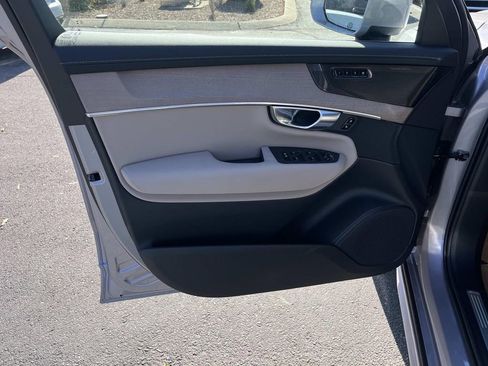 New 2026 Volvo XC90 B6 Plus image 20