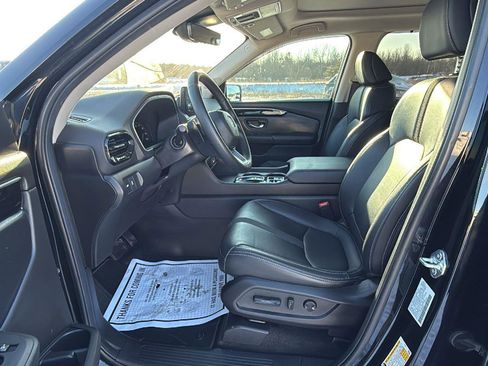 Used 2025 Honda Pilot Touring image 28