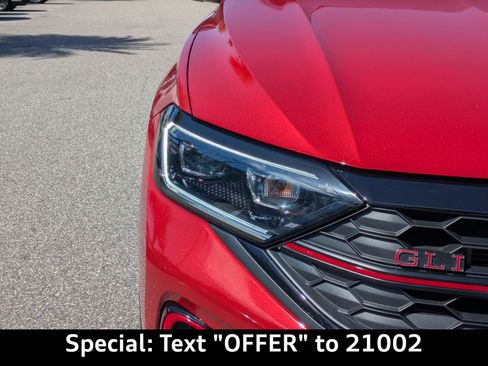 Used 2022 Volkswagen Jetta GLI Autobahn image 9