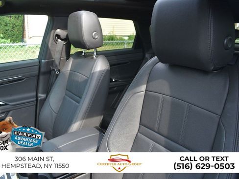 Used 2023 Land Rover Range Rover Evoque R-Dynamic SE AWD/4WD image 8