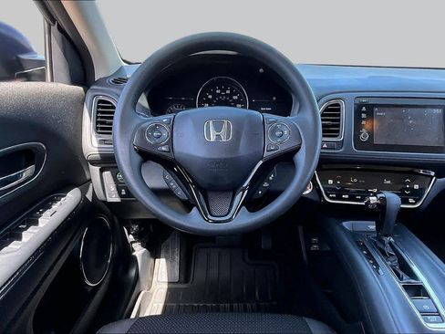 Used 2021 Honda HR-V EX image 6