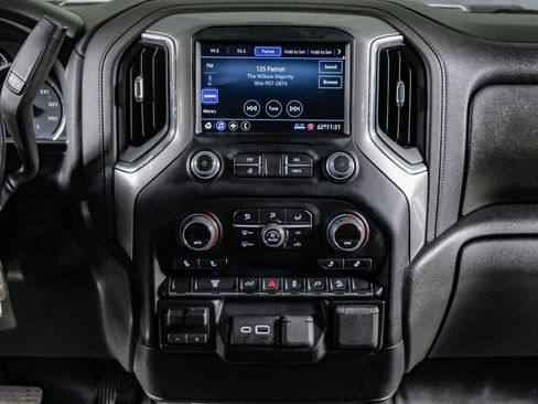 Used 2023 Chevrolet Silverado 2500 LT image 24