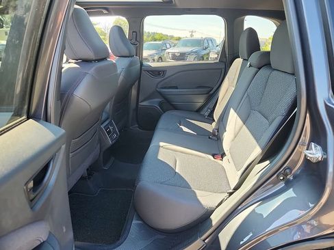 Used 2025 Subaru Forester Premium AWD/4WD image 13