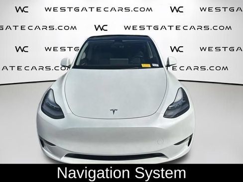 Used 2023 Tesla Model Y Long Range AWD/4WD image 2