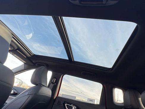 New 2026 Jeep Compass Limited image 31