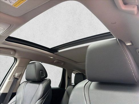 Used 2023 Acura MDX w/ Technology Package AWD/4WD image 22