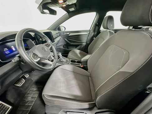 Used 2025 Volkswagen Jetta Sport FWD image 13