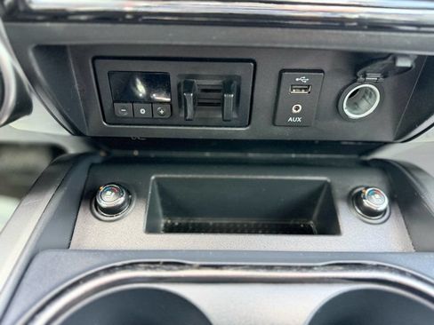 Used 2017 Nissan Titan Platinum Reserve AWD/4WD image 13