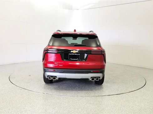 New 2026 Chevrolet Traverse LT w/ Driver Confidence Package AWD/4WD image 6