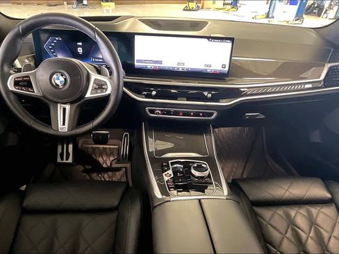 Certified 2025 BMW X5 M60i w/ Executive Package image 14