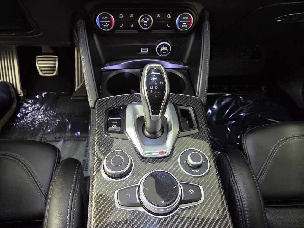 Used 2022 Alfa Romeo Stelvio Quadrifoglio w/ Active Assist Plus Package AWD/4WD image 20