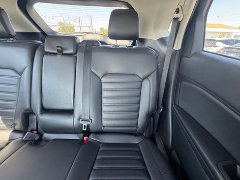 Used 2024 Ford Edge SEL image 35