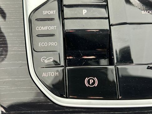 Used 2026 BMW X7 xDrive40i AWD/4WD image 29