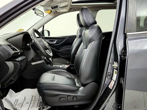 Used 2019 Subaru Forester Limited AWD/4WD image 25
