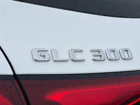 New 2026 Mercedes-Benz GLC 300 4MATIC image 12
