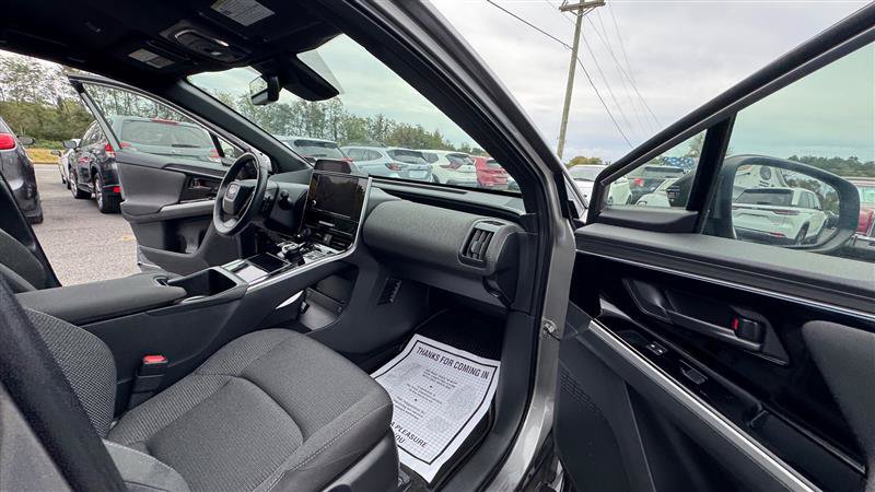Used 2023 Subaru Solterra AWD image 39