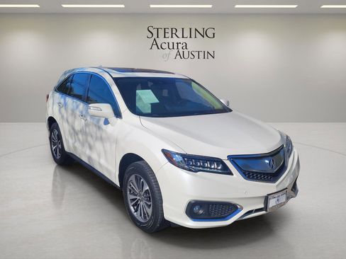 Used 2018 Acura RDX AWD w/ Advance Package image 3