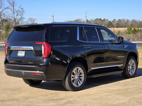 Used 2021 GMC Yukon SLT w/ SLT Premium Package image 6