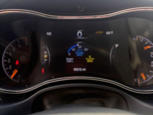 Used 2018 Jeep Grand Cherokee High Altitude image 11