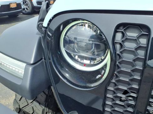 Used 2023 Jeep Wrangler Unlimited w/ Cold Weather Group AWD/4WD image 11