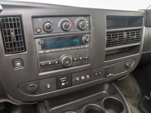 Used 2019 Chevrolet Express 3500 LT w/ LT Preferred Equipment Group RWD image 18