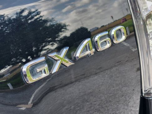 Used 2023 Lexus GX 460 Premium w/ Premium Package AWD/4WD image 30