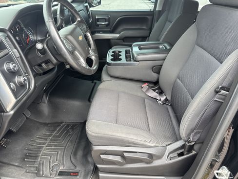 Used 2017 Chevrolet Silverado 1500 LT AWD/4WD image 10