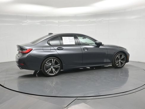 Used 2021 BMW 330i Sedan w/ Convenience Package RWD image 25
