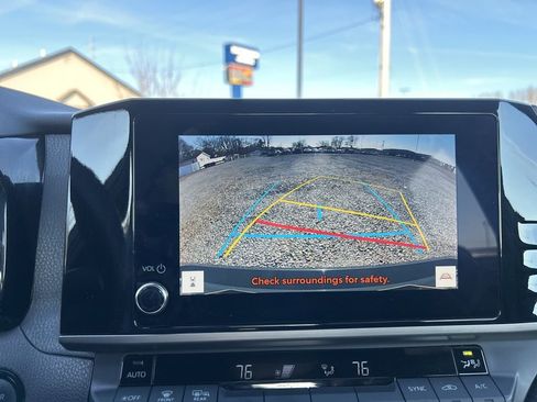 Used 2025 Toyota Camry SE image 23