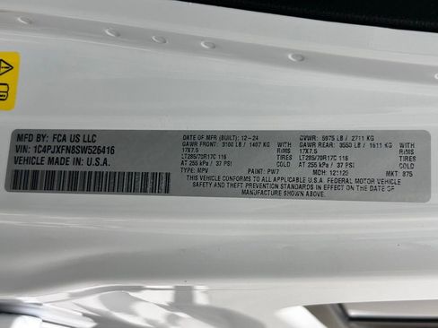 Certified 2025 Jeep Wrangler Unlimited Rubicon image 22