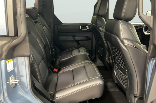 Used 2025 Ford Bronco Badlands AWD/4WD image 19