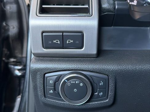 Used 2020 Ford F350 Platinum image 18