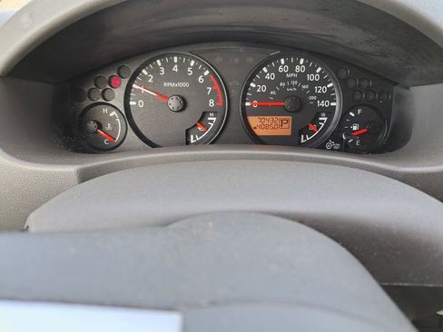 Used 2019 Nissan Frontier SV image 12