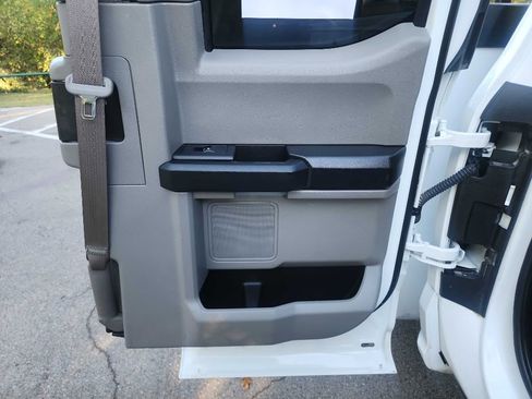 Used 2017 Ford F350 XL w/ Power Equipment Group AWD/4WD image 36