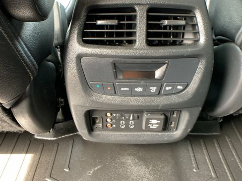 Used 2016 Honda Pilot Touring image 24